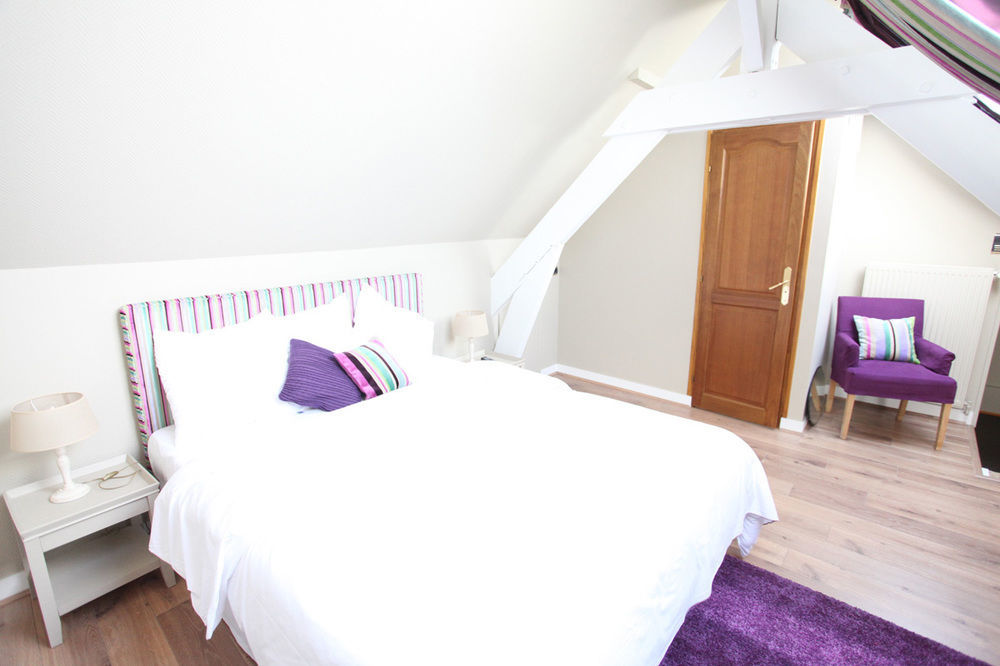 Bed and Breakfast Saint Graal à Chamant Extérieur photo