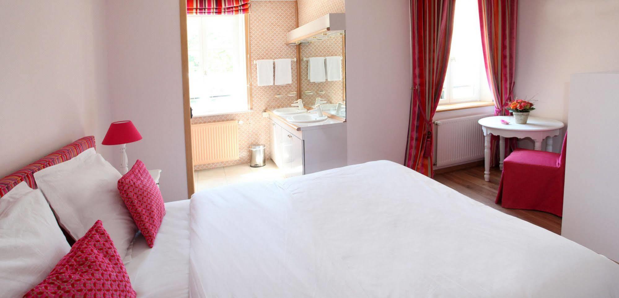 Bed and Breakfast Saint Graal à Chamant Extérieur photo