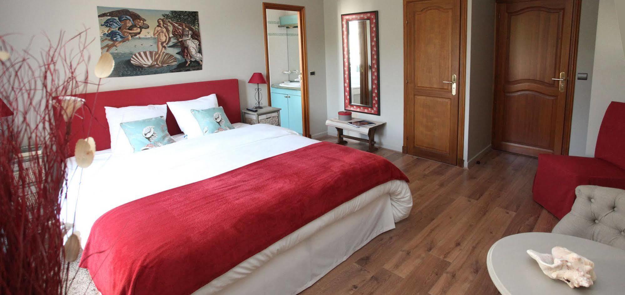 Bed and Breakfast Saint Graal à Chamant Extérieur photo