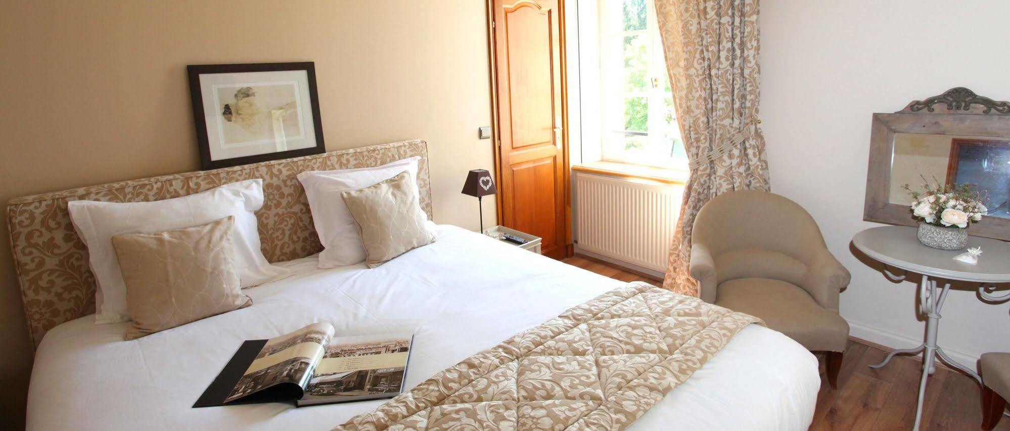 Bed and Breakfast Saint Graal à Chamant Extérieur photo